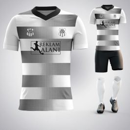 Juve Siyah-Beyaz Dijital Halı Saha Forma